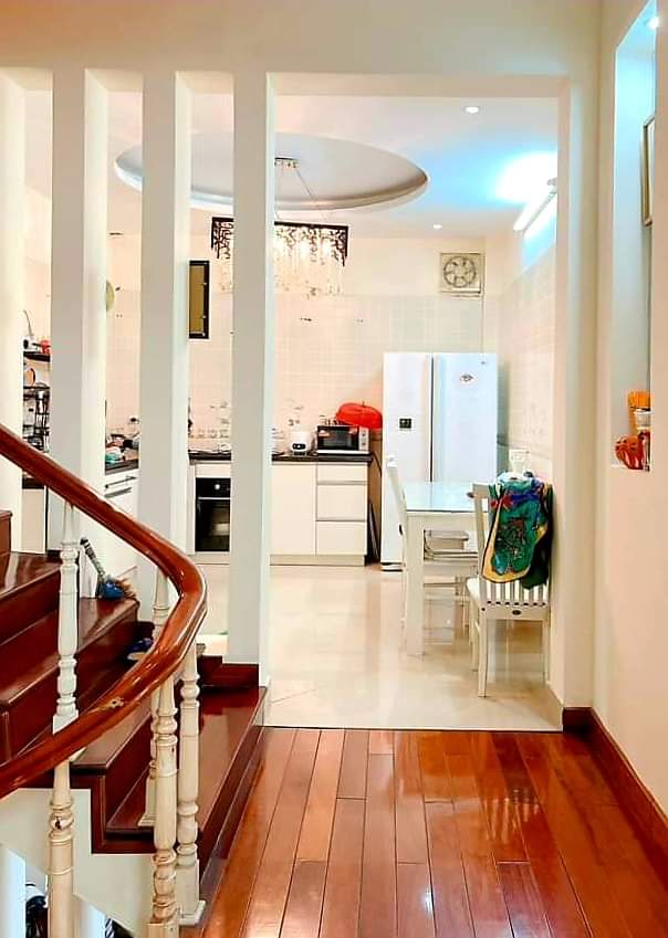 HIẾM - SIÊU PHẨM ĐẠI GIA - NỘI THẤT ĐỂ LẠI - OTO 16 CHỖ QUAY ĐẦU TRƯỚC, XE ĐỖ NGÀY ĐÊM CỬA NHÀ - KINH DOANH ĐỈNH TỔNG 8 PHÒNG - 2 THOÁNG TRƯỚC SAU