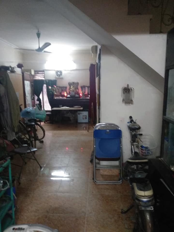 Bán tòa CH DỊch Vụ 7 tầng , thang máy , vỉa hè , đường 10m , doanh thu 750tr/năm ở Xuân La