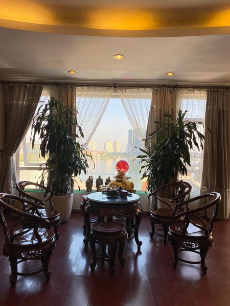 Bán nhà mặt phố Lạc Long Quân – 142m2 x 8 tầng- Giá 40 tỷ