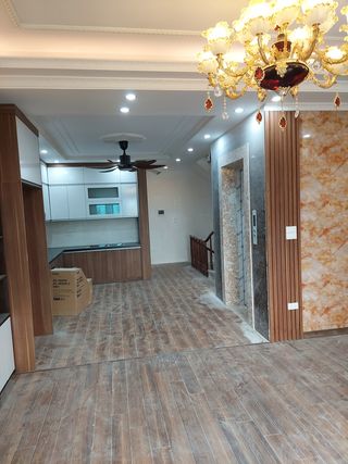 Bán Mặt Phố Hiếm,Hoàng Như Tiếp, Long Biên, Kinh Doanh, DT101m2,MT6,2m, Giá 20 Tỷ.