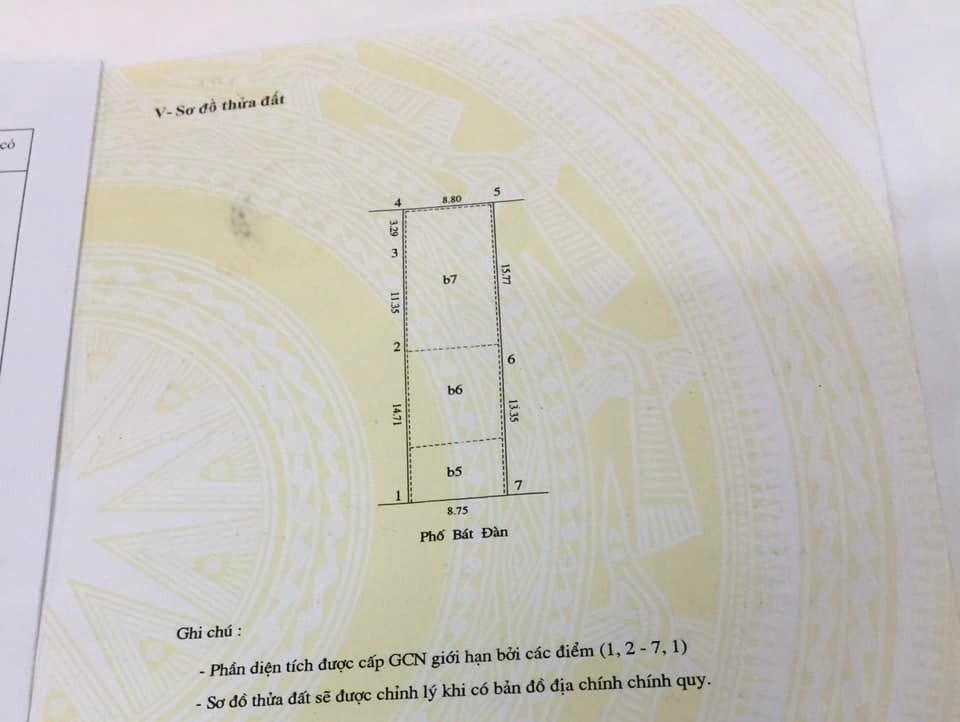 Khách sạn mặt phố Bát Đàn giá 300 tỷ