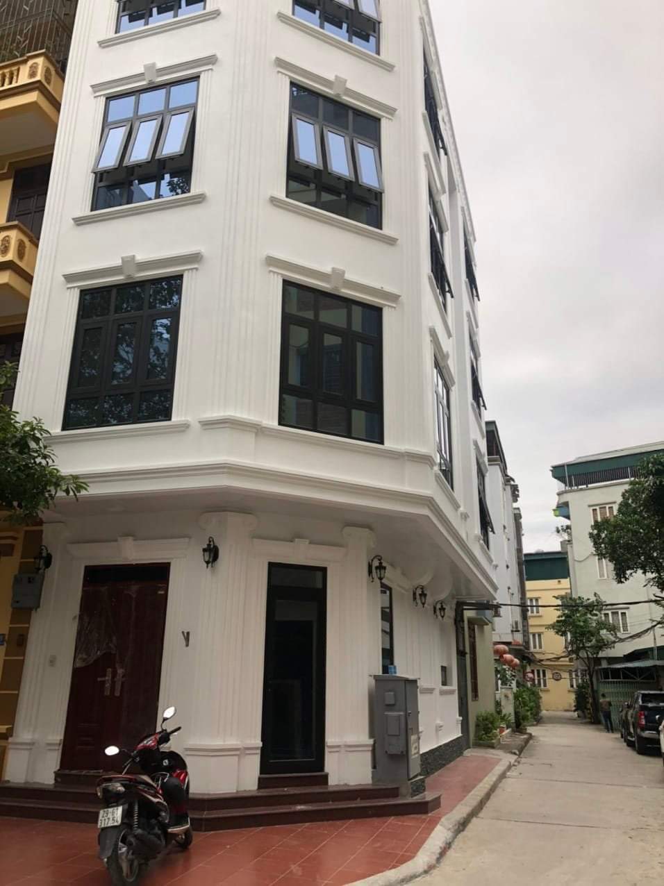 LÔ GÓC ÔTÔ KINH DOANH ĐỈNH-KTT BĐ 12 NGUYỄN HỮU THỌ- HOÀNG MAI-DT 60m2-5T-MT 12m-Giá 10,8 tỷ.