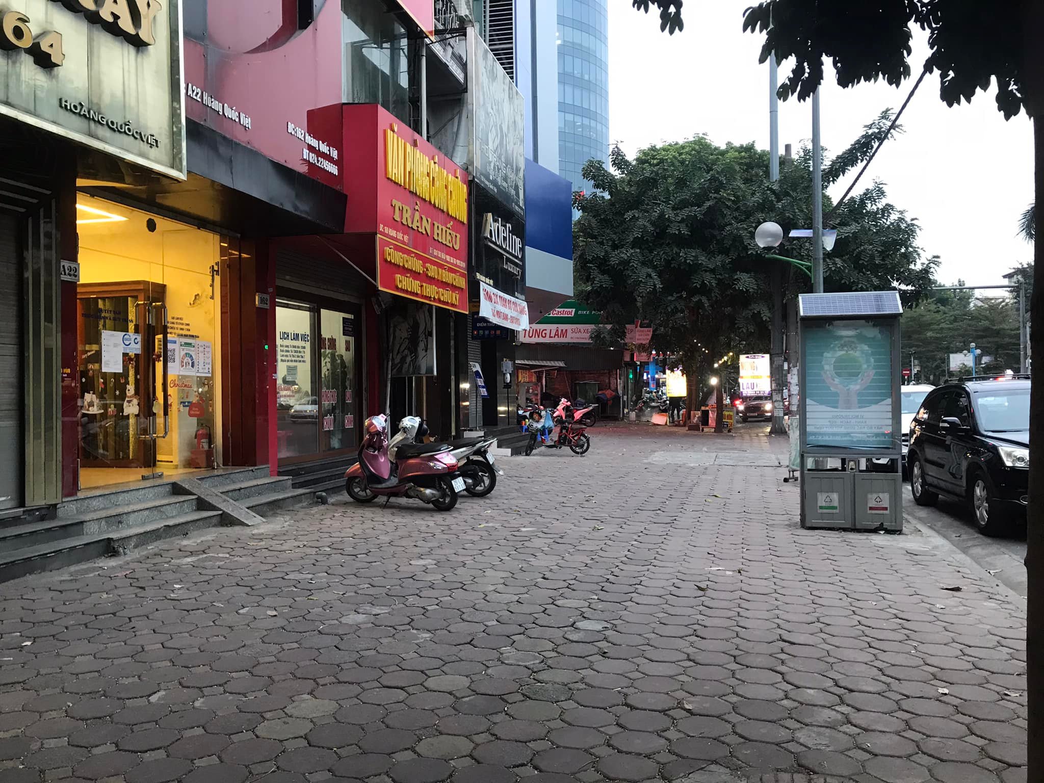 BÁN NHÀ MẶT PHỐ HOÀNG QUỐC VIỆT, VỈA HÈ RỘNG, MẶT SAU NGÕ Ô TÔ TRÁNH, KINH DOANH ĐỈNH.