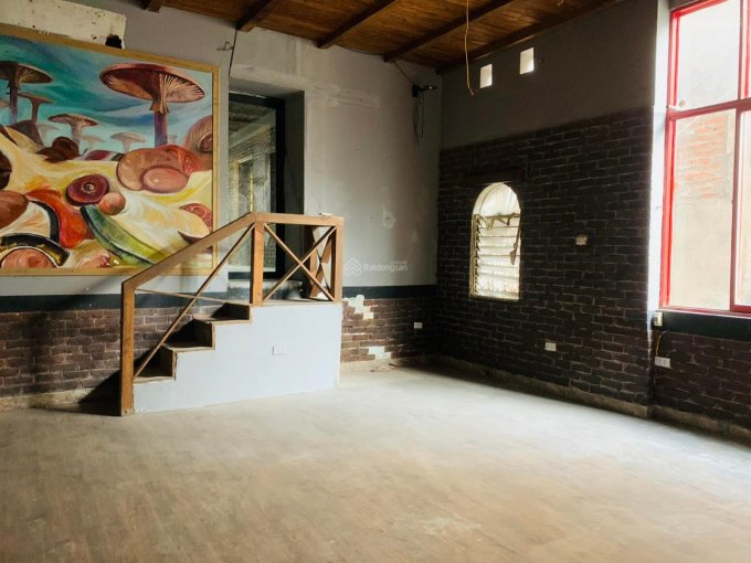 Bán gấp nhà mặt phố Phó Đức Chính, Ba Đình 90m2 5 tầng kinh doanh sầm uất vỉa hè rộng