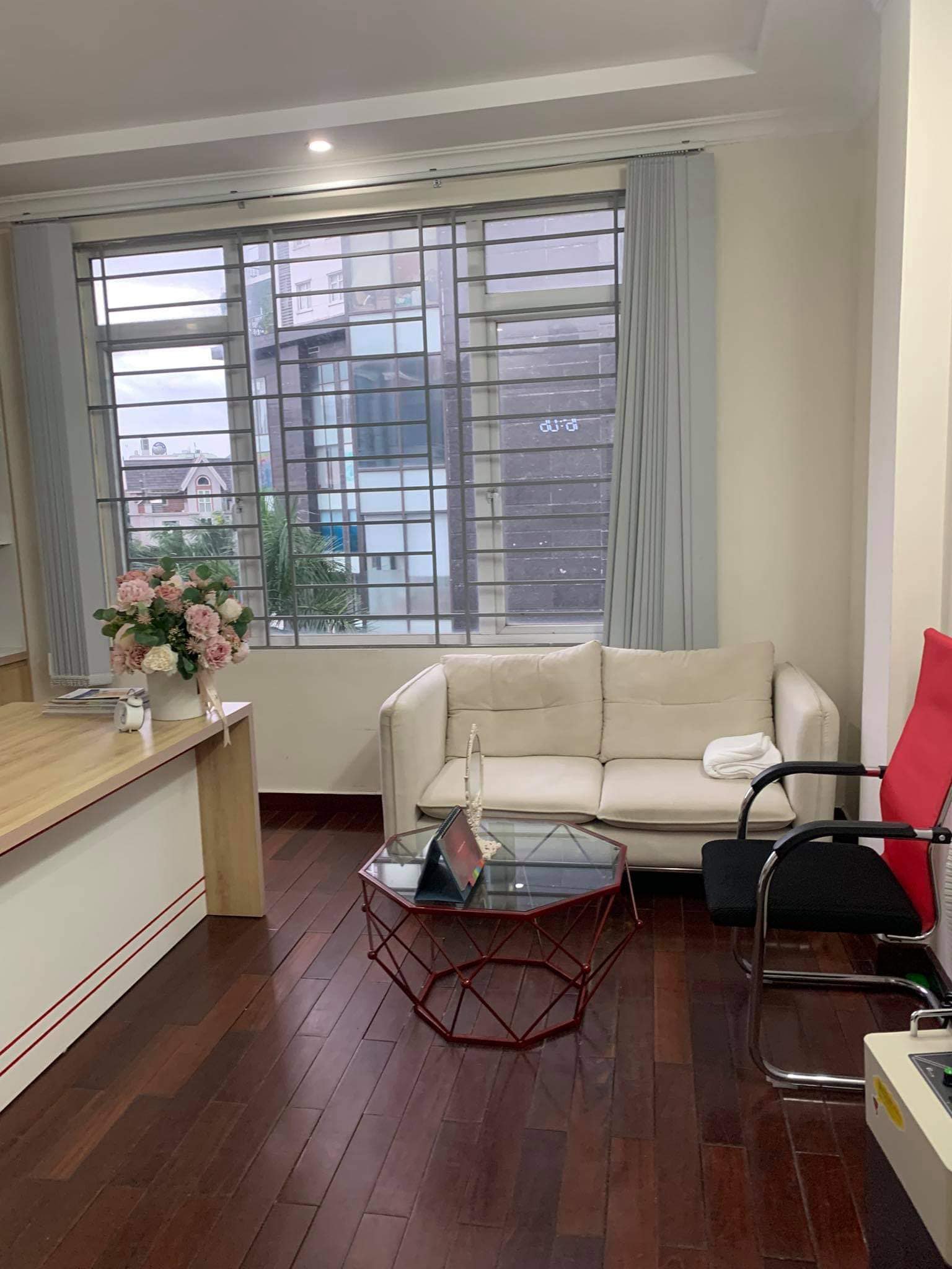 Mặt phố Trung Kính, Kinh Doanh, Vỉa Hè, Vị Trí Cực Đỉnh Sát Trần Duy Hưng, Nhà Đẹp Có 1 Không 2