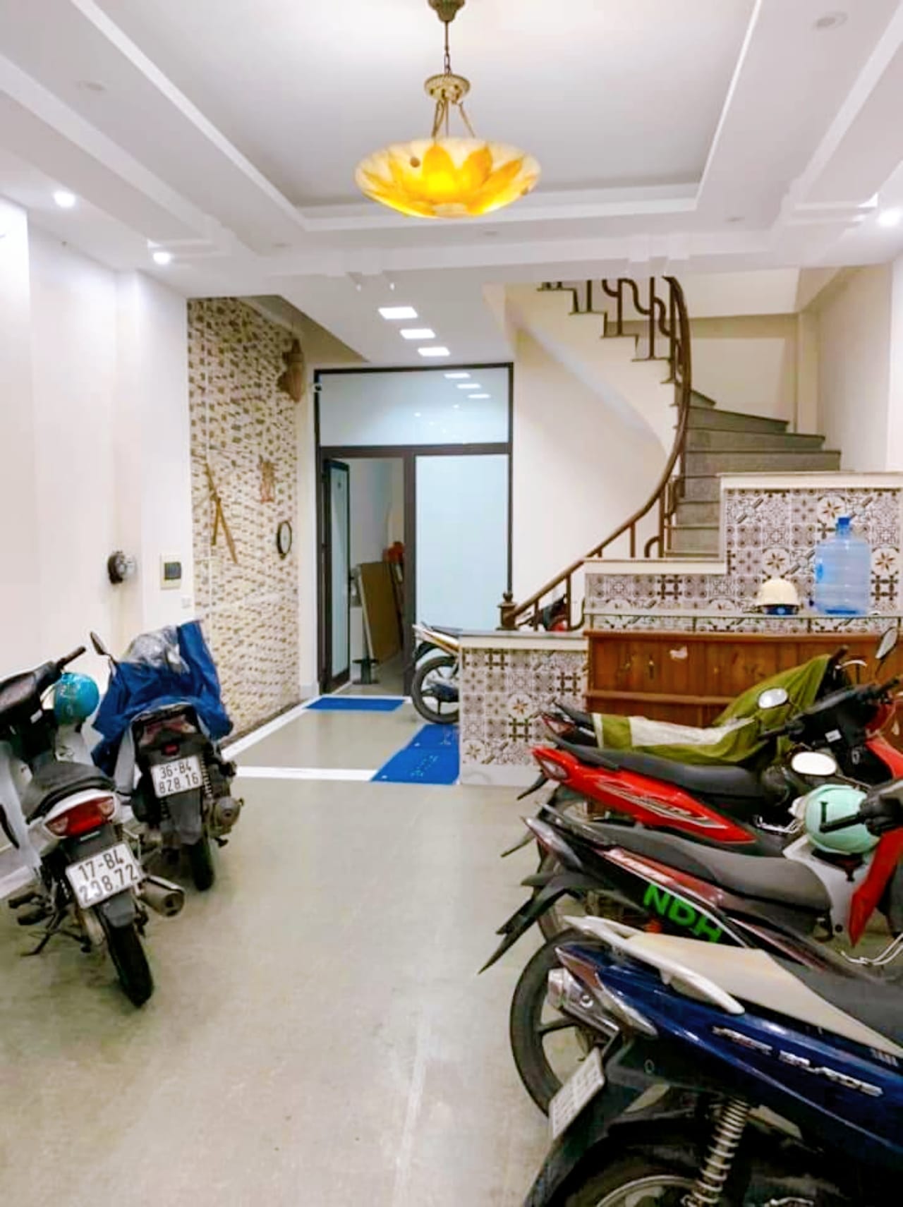 BÁN NHÀ LÊ VĂN TÁM - VẠN PHÚC - HÀ ĐÔNG - DIỆN TÍCH 75M2 - 7 TẦNG - MẶT TIỀN 5M - GIÁ 16 TỶ.