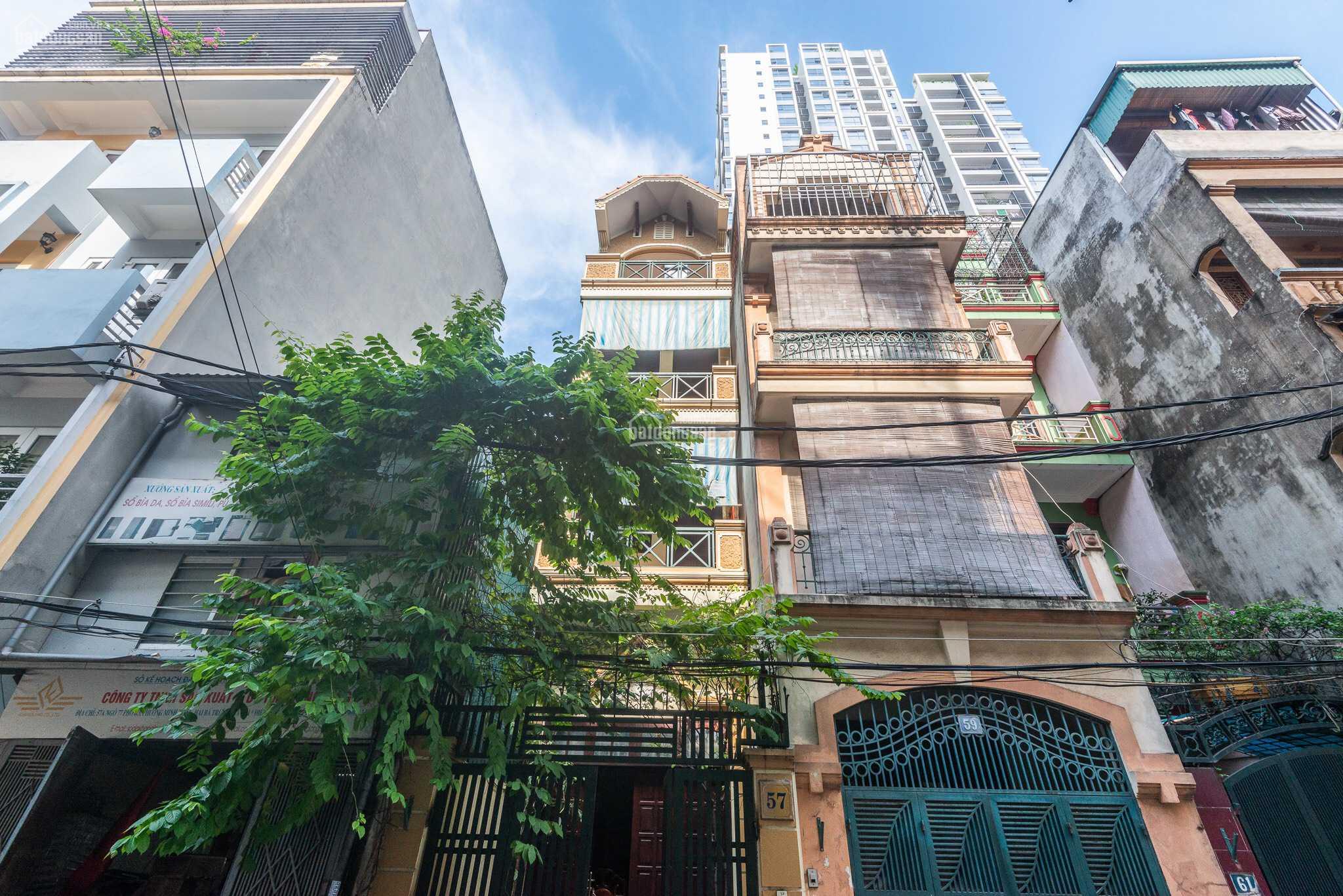 Cần bán gấp căn góc suất ngoại giao, hướng Đông - Nam thuộc giai đoạn 2, giá 32 tỷ.