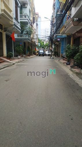 Bán nhà mặt phố Cầu Giấy - chỉ 10,5 tỷ