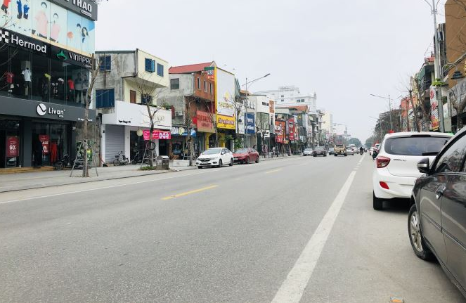 BÁN GẤP NHÀ CHÍNH CHỦ MẶT PHỐ NGUYỄN VĂN CỪ, TRUNG TÂM TP VINH, DIỆN TÍCH 82 M2, KINH DOANH SẦM UẤT CHỈ 16 TỶ (CÓ THƯƠNG LƯỢNG). LH 0915678337 Anh Thanh