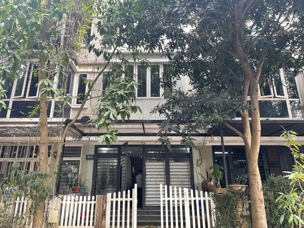VỈA HÈ ĐÁ BÓNG - MẶT PHỐ 50M - - OTO ĐỖ CỬA NGÀY ĐÊM
