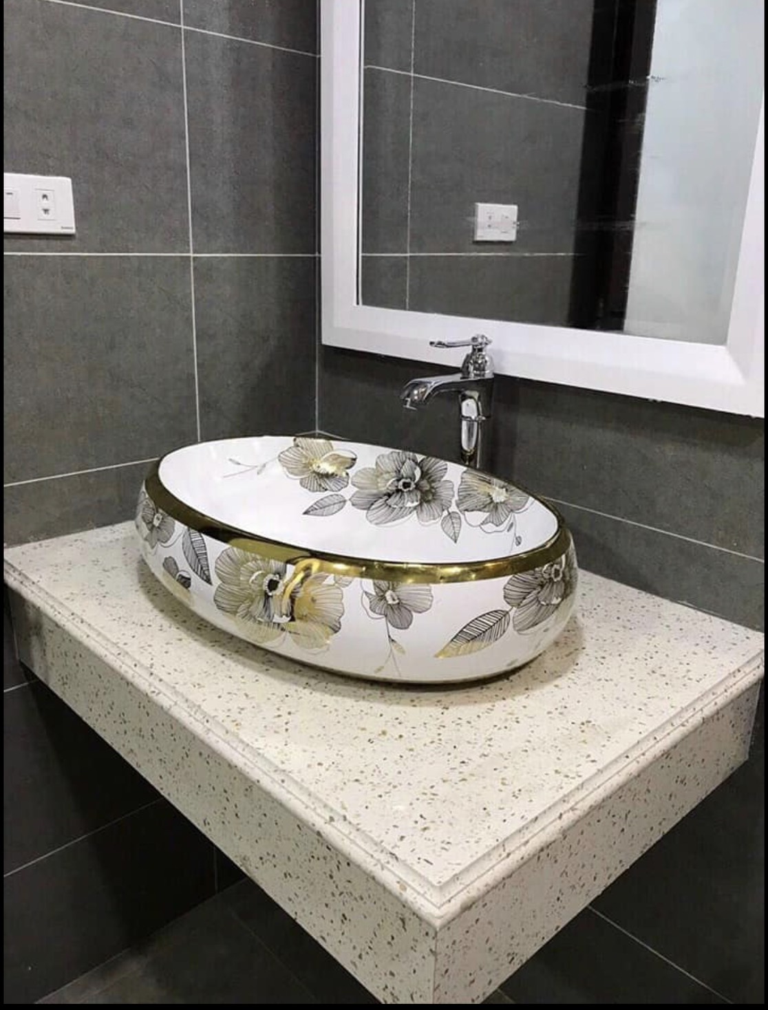 BÁN NHÀ- NGUYỄN TRÃI- Q.1- 50m2- 5TẦNG MỚI KENG- KINH DOANH ĐA NGÀNH NGHỀ - CHỈ 12.2 TỶ