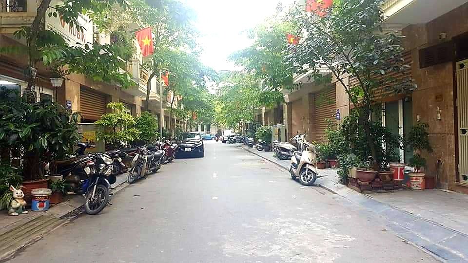 BÁN LIỀN KỀ KHU NHÀ Ở 96 NGUYỄN HUY TƯỞNG, 098.115.8.507