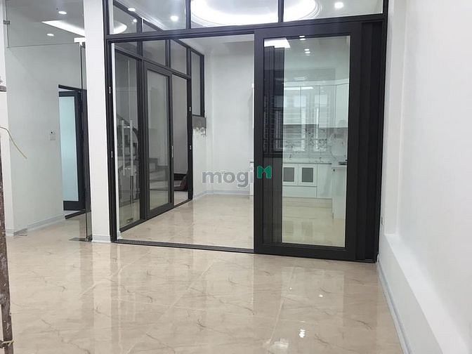 Nhà Đẹp Hoàng Quốc Việt 56m2x5T, Ôtô tránh, Kinh Doanh VP, chỉ 12.8 tỷ