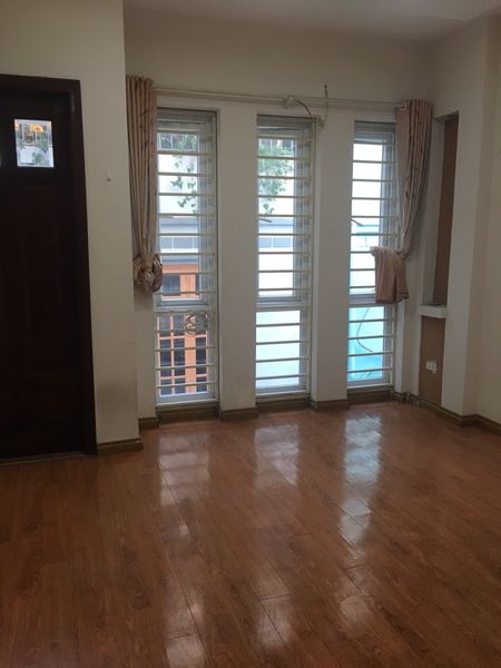 Bán nhà 6 tầng tại Cầu Giấy, 51m2 x 6 tầng, mặt tiền 5m