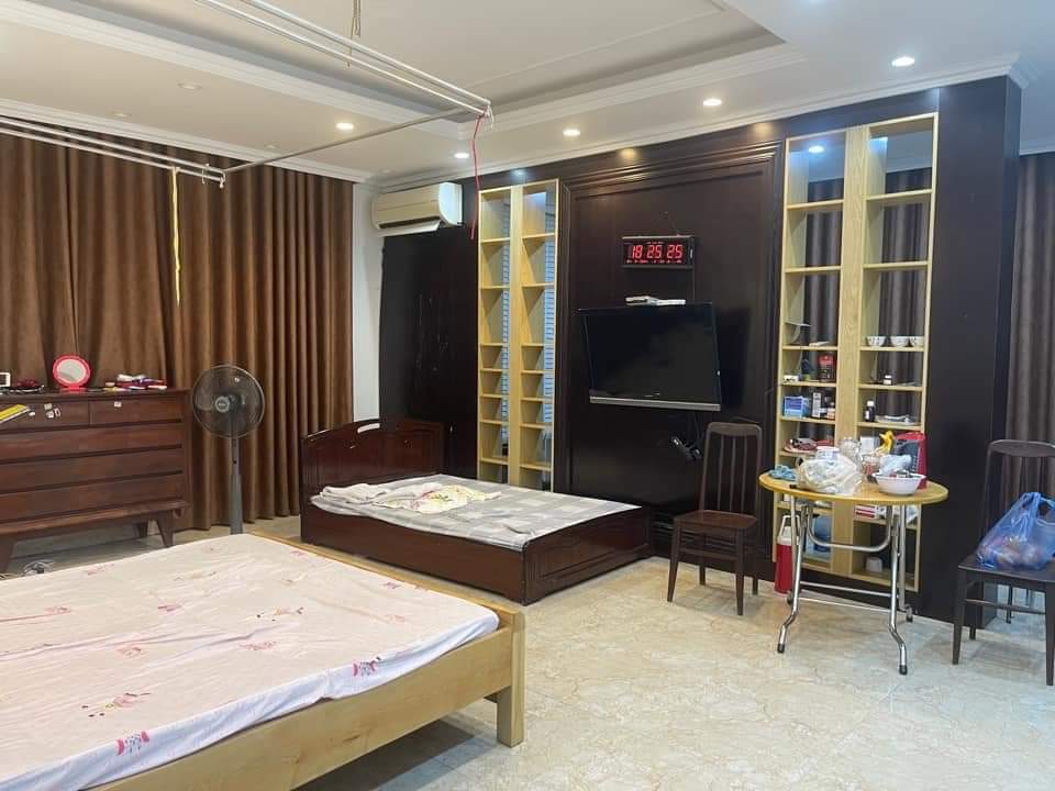 LÔ GÓC-VỊ TRÍ ĐẮC ĐỊA-Ở THÍCH-KINH DOANH ĐỈNH-HỒ LINH ĐÀM- HOÀNG MAI-DT 330m2-5T-MT 40m-Giá 54 tỷ.