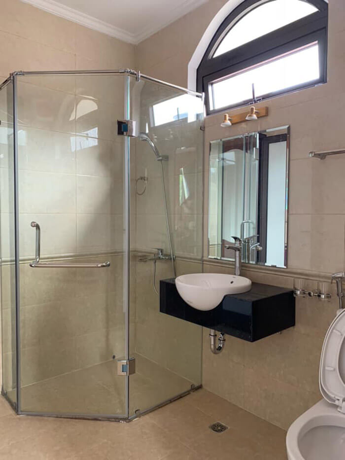 Bán nhanh nhà Hoàng Quốc Việt phân lô ô tô nở hậu vp 6 tầng thang máy 60m 12 tỷ