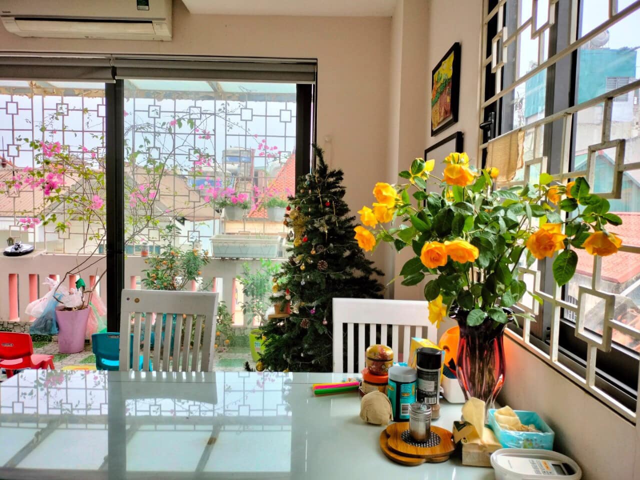 Bán nhà Hoàng Cầu, Đống Đa xây Văn Phòng, Khách Sạn 9 tầng đỉnh