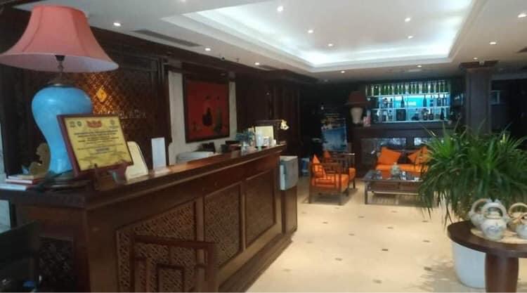 Cực Phẩm mặt phố Bảo Khánh, DT151m2, x11 tầng, mt8m, giá 140 tỷ, vị trí đẹp, kinh doanh cực đỉnh, dòng tiền tỷ/1th, ô tô tải tránh nhau