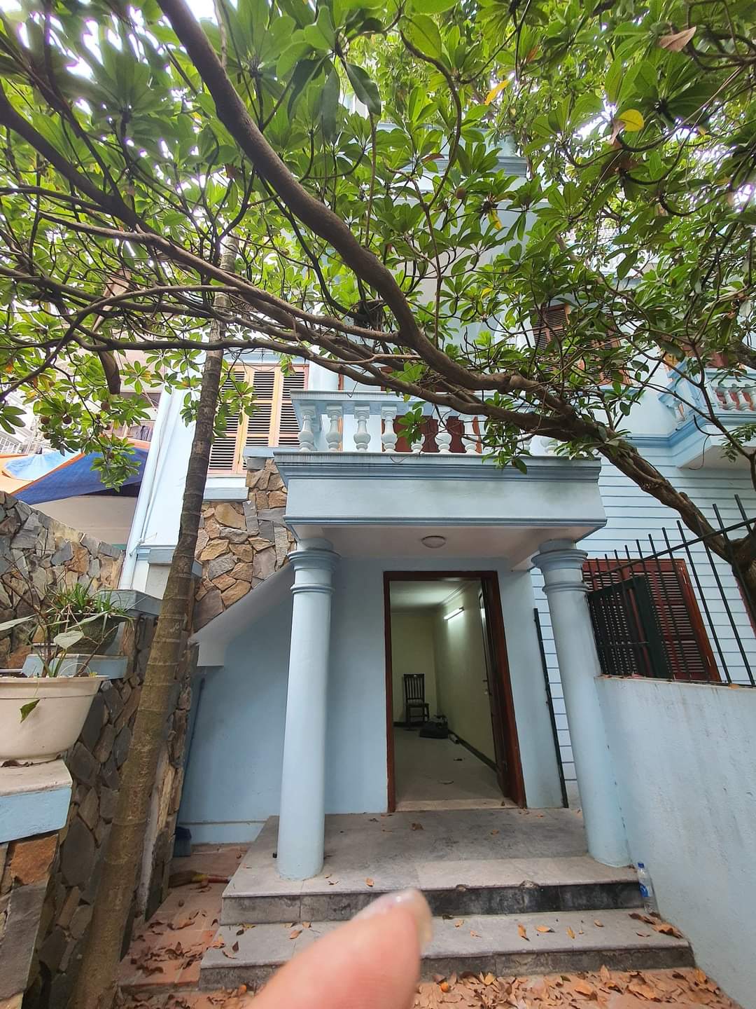 BIỆT THỰ SÂN VƯƠN-BÙI XƯƠNG TRẠCH-THANH XUÂN-DT 167m2-4T-MT 8,1m-Giá 13,7 tỷ.