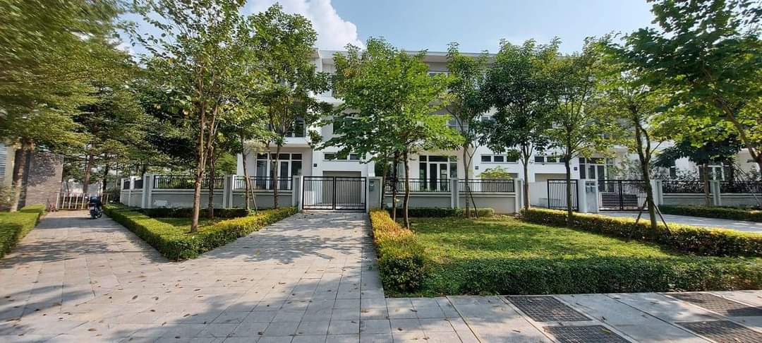 Viên kim cương trên tọa độ vàng Ciputra - 336m giá 134 tỷ