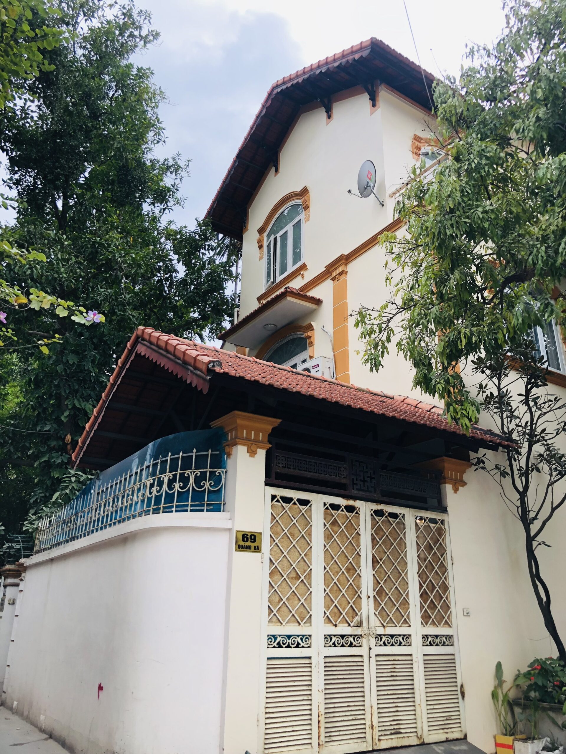 Bán biệt thự 5 tầng diện tích 361m2 mặt tiền 15m khu dự án Vườn Đào, Lạc Long Quân, Tây Hồ, Hà Nội