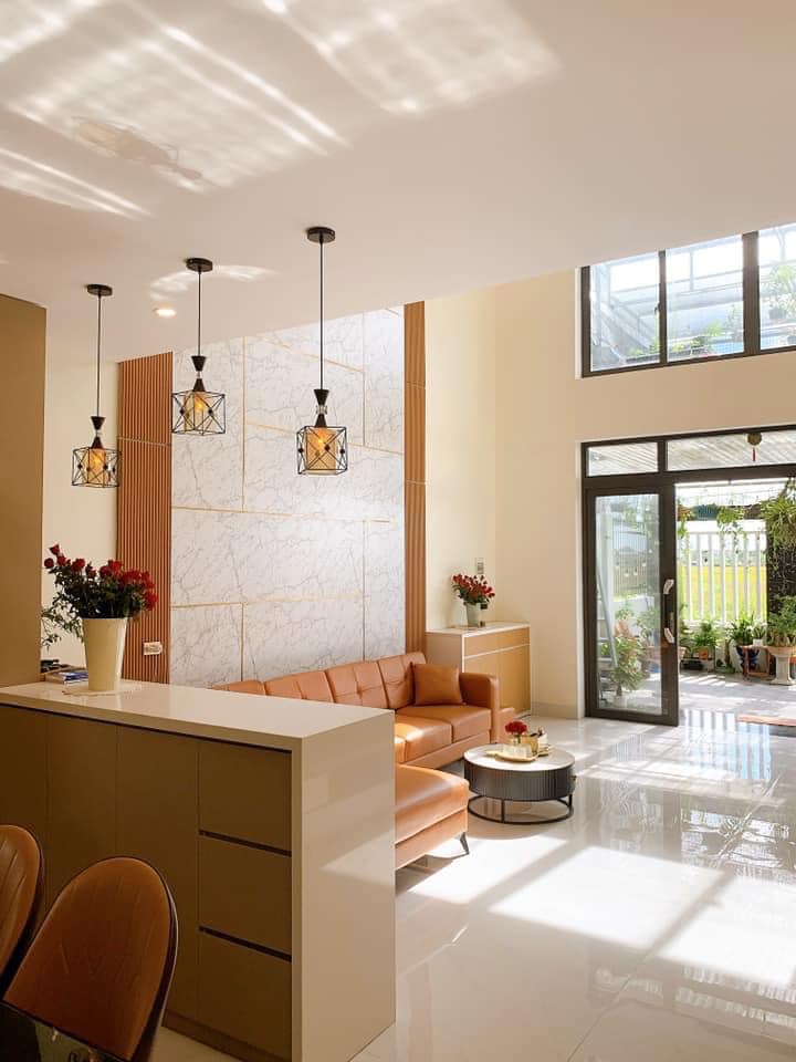 BÁN GẤP NHÀ MẶT PHỐ VẠN PHÚC QUẬN BA ĐÌNH 50m2-5 tầng-Mt 4.8m-Giá 27.6 tỷ.