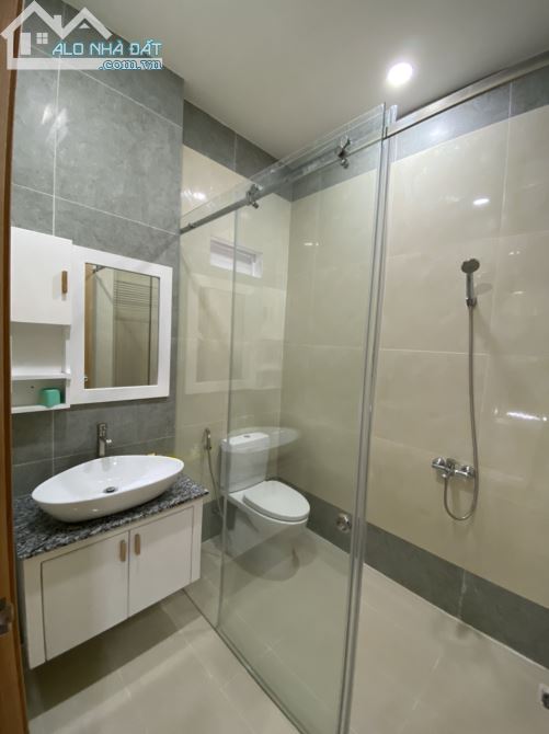 BÁN KHÁCH SẠN 19 PHÒNG MẶT TIỀN ĐƯỜNG PHAN HUY ÍCH - Á CHÂU