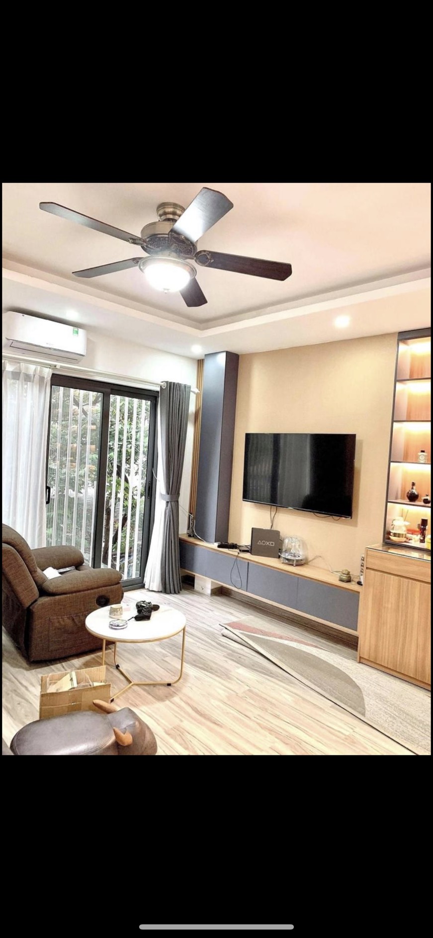 Bán tòa nhà 9 tầng mặt phố Trúc Bạch, Ba Đình 110m, 45 tỷ, view hồ, kinh doanh sầm uất.