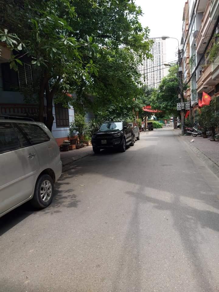 QUÁ VIP-NHÀ MẶT TIỀN ĐẸP- 17 PHÒNG CHO THUÊ VĂN PHÒNG- NGHI TÀM - 122M2 CHỈ 40 TỶ