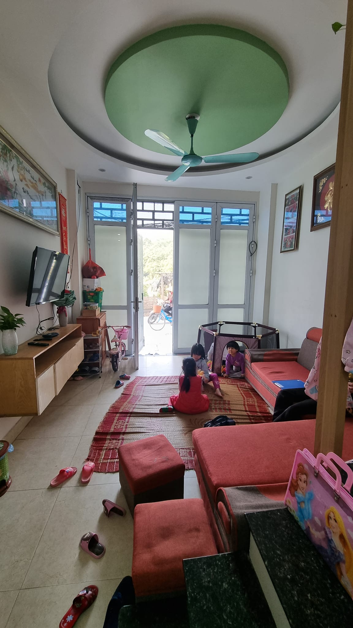 Mặt phố Phạm Văn Đồng, 155m2, mặt tiền 10m, vỉa hè 8 m, vị trí đẹp nhất phố, chỉ 40 tỷ.