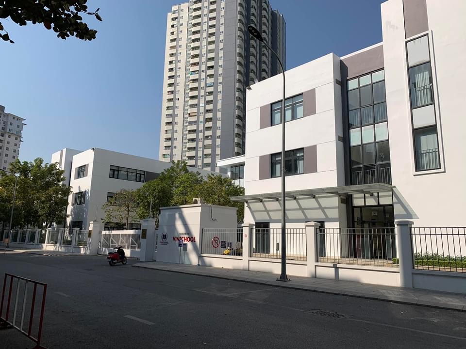 SIÊU PHẨM LÔ GÓC LÊ HỮU PHƯỚC - DIỆN TÍCH 70M X 5 TẦNG - mặt tiền 9M Ô TÔ - KINH DOANH - 1 NHÀ RA VINHOME GANEDIA - GIÁ CHỈ 12,5 TỶ.