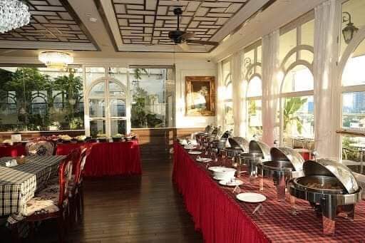 KHÁCH SẠN MẶT PHỐ 4 SAO CỰC VIP-DÒNG TIỀN 150.000$/th-LÁNG HẠ-ĐỐNG ĐA-DT 820/890m2-14T-MT 15-Giá 1000 tỷ.