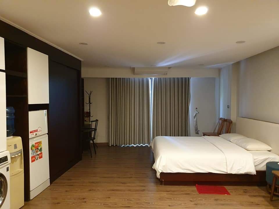 Bán biệt thự phố Tứ Liên - Tây Hồ - Lô góc ô tô