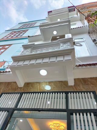 Bán nhà mặt tiền Phạm Viết Chánh Quận 1 ,DT: 4 x 15m ,trệt 2 lầu , giá 25 tỷ