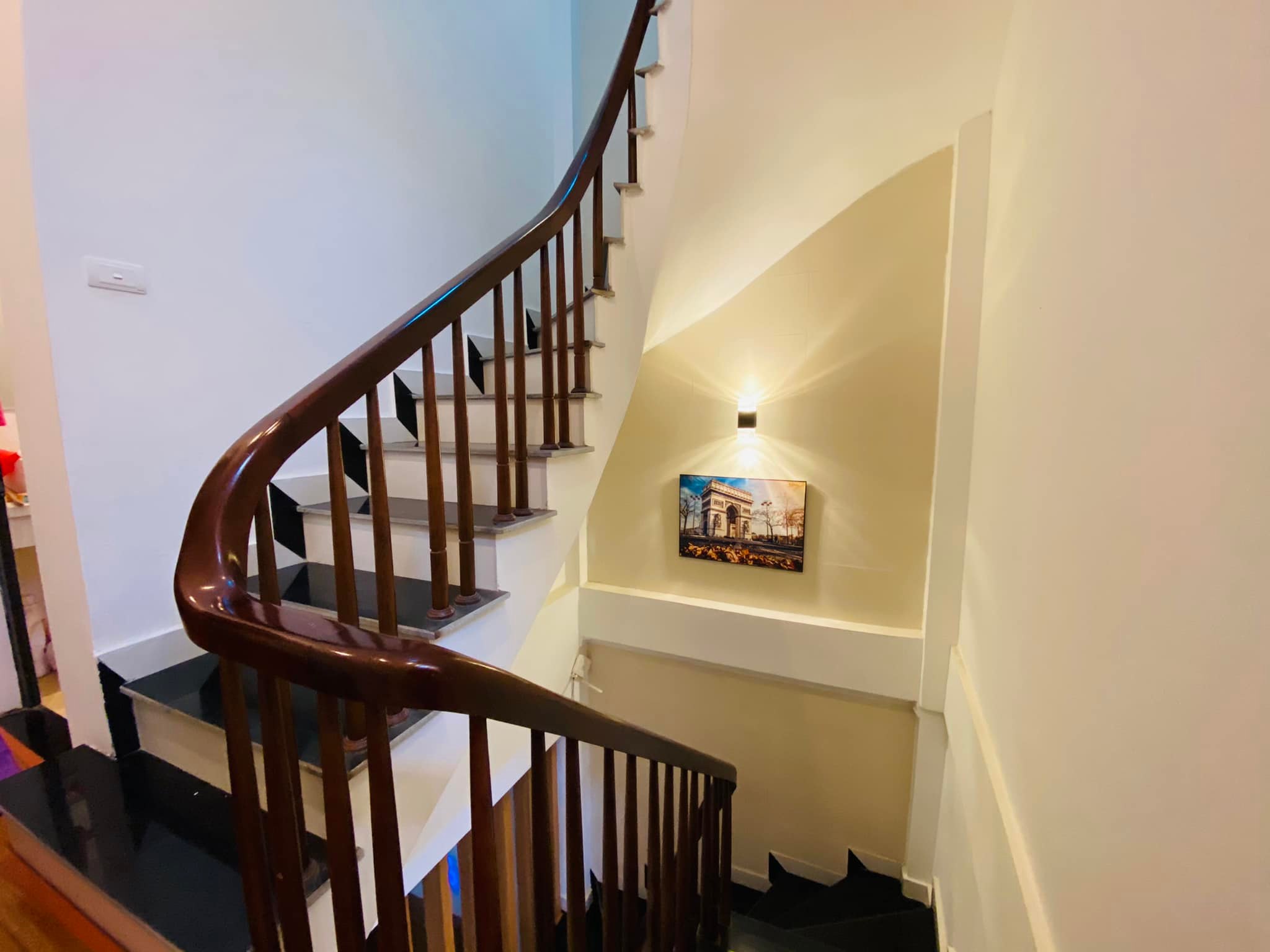 Bán Nhà Lạc Long Quân 110m MT 6,3m Phân Lô, Ô Tô