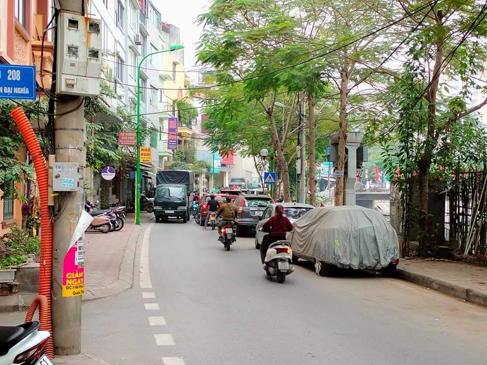 MẶT PHỐ KINH DOANH SẦM UẤT NGÀY ĐÊM- TRẦN ĐẠI NGHĨA-HAI BÀ TRƯNG-DT 80m2-C4-MT 4,5m-Giá 18,5 tỷ.