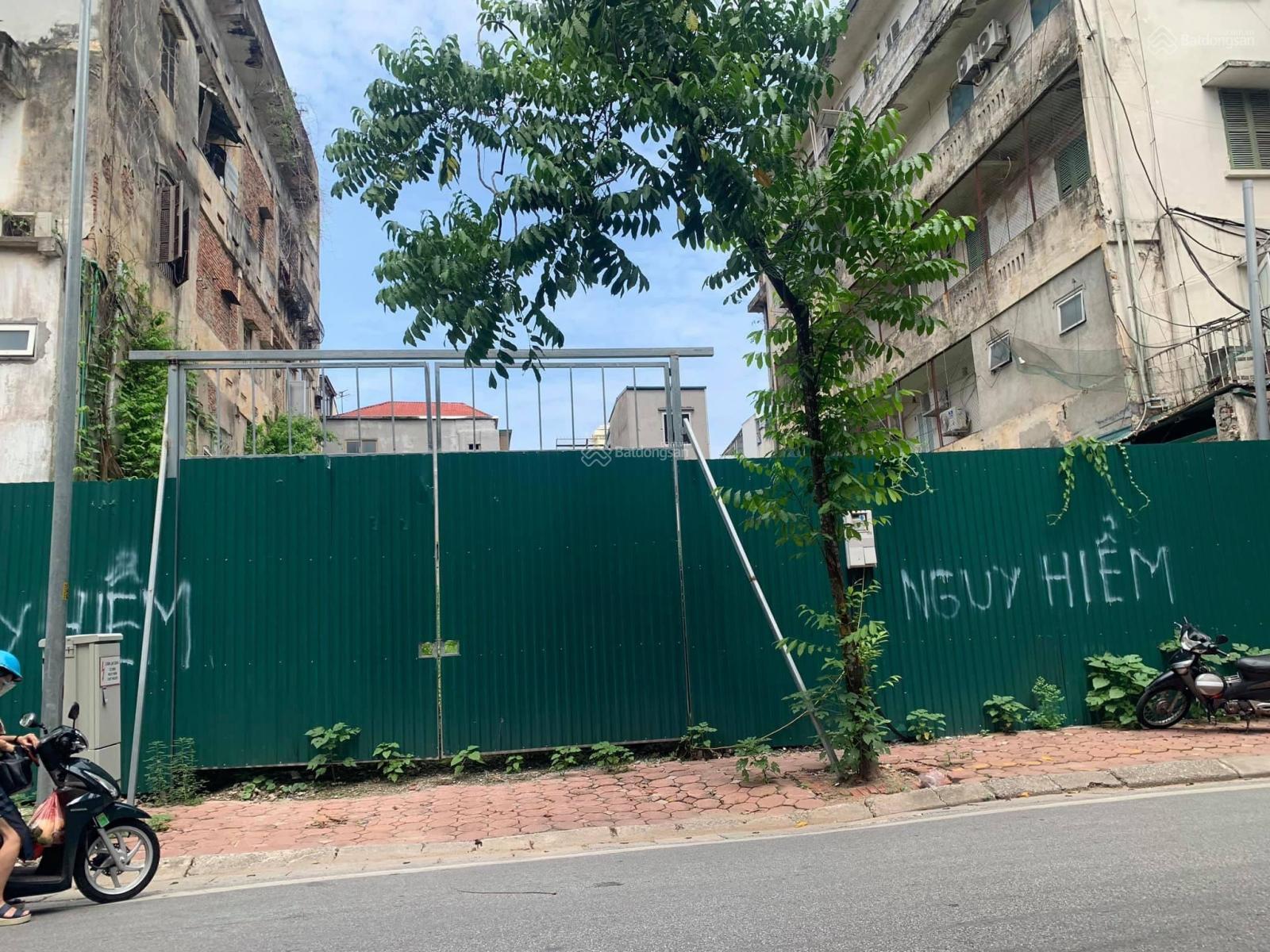 Bán 170m2 đất Láng Hạ - Đống Đa, mặt tiền 11m, ô tô tránh, phù hợp xây văn phòng, giá đầu tư