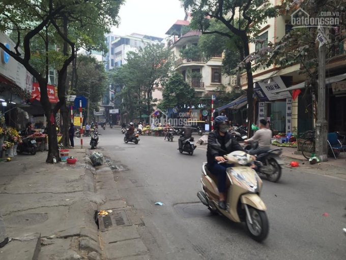 180m2 đất gần công viên Cầu Giấy hiếm có mặt tiền 10m, giá 80 tỷ