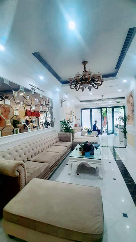 BÁN TÒA NHÀ CĂN HỘ LIỄU GIAI BA ĐÌNH- Ô TÔ- DT 1.5 TỶ/NĂM- 95M-9 TẦNG- 28 TỶ