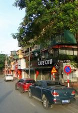 MẶT PHỐ PHẠM NGỌC THẠCH, KINH DOANH ĐỈNH - 098.115.8.507 + Nhà mặt phố kinh doanh sầm uất. Căn góc 2 mặt thoáng, thiết kế cực kỳ hiện đại + Diện tích 80m2, 5 tầng, MT 5m. Thiết kế tầng 2 phòng (1 lớn 1 bé) + Sổ đỏ nở hậu, giá thương lượng thiện chí. LH(35) Mrs Dung 098.115.8.507