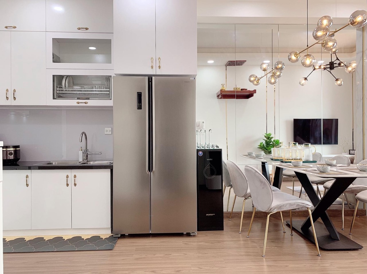 Bán nhà hẻm số 30 đường Nguyễn Cửu Vân, DT: 5x16m, nở hậu, 98m đất, 3 lầu giá 15 tỷ