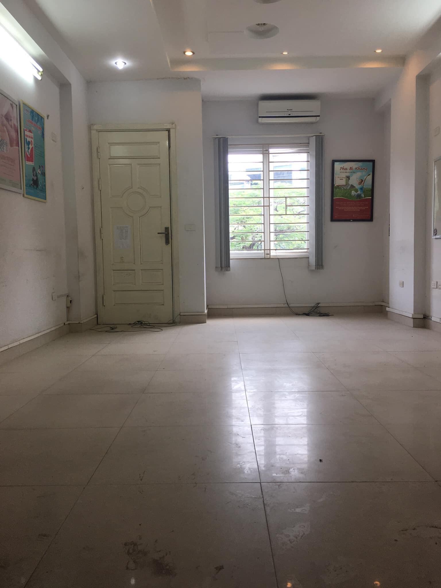 Bán gấp tòa nhà VP 66m2,7 tầng, thang máy Quận Thanh Xuân Giá 11.8 tỷ