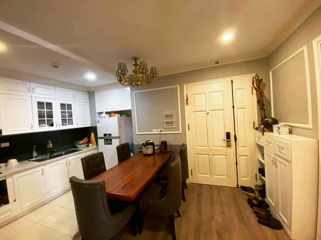 BÁN NHÀ MẶT PHỐ XÃ ĐÀN, 2 MẶT THOÁNG, THANG MÁY KINH DOANH. S 120m2x8 TẦNG, GIÁ 70 TỶ. + Dt: 120m, xây 8 tầng, mặt tiền rộng 5m.