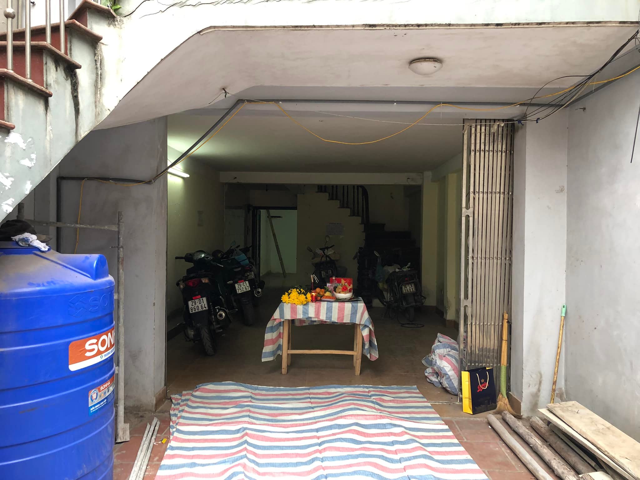 MẶT NGÕ THÔNG KINH DOANH - Ô TÔ TRÁNH - TRƯỚC NHÀ THOÁNG VĨNH VIỄN