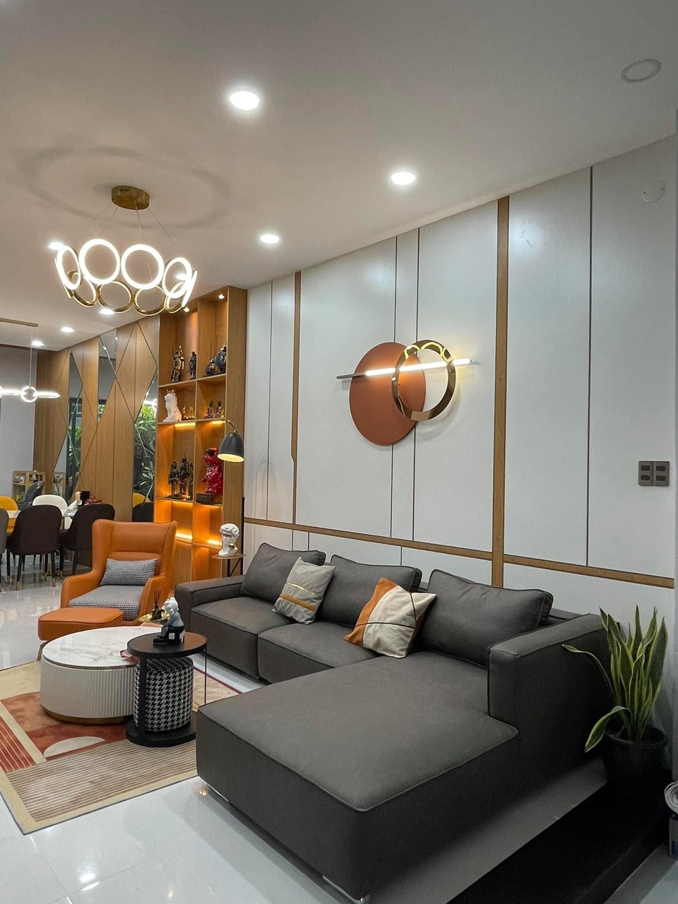 Bán nhà mặt tiền quận 1, phường Bến Nghé, đường Nguyễn Bỉnh Khiêm DT: 6.3x6 m, 26.5 tỷ,