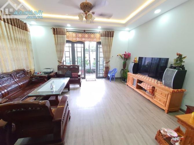 BÁN BIÊT THỰ KHU ĐÔ THỊ MỚI ĐẠI KIM 126 M, 5 TẦNG. GIÁ 20 TỶ