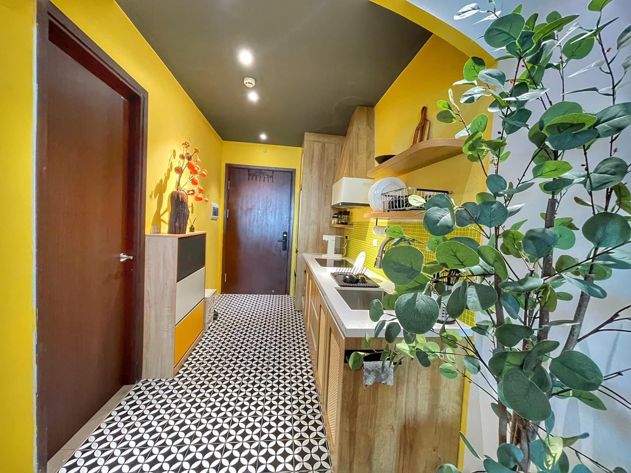 Bán nhà mặt phố hồ trúc bạch, ba đình, dt: 120m× 9 tầng, mt 4,5m, giá 46