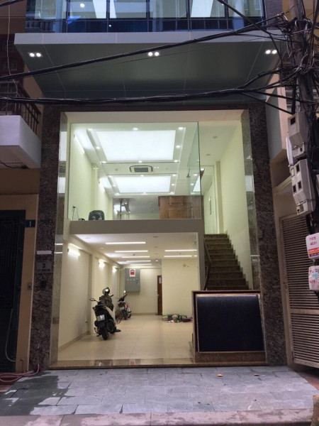 Bán Nhà Ngõ 55 HUỲNH THÚC KHÁNG QUẬN ĐỐNG ĐA, 60m2 MT 6.8m, Lô Góc, Ô Tô, Giá 19.2 Tỷ