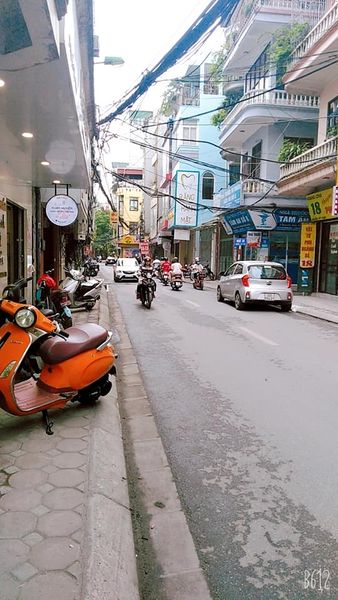 Nhà 1 mặt phố 1 mặt ngõ, kinh doanh sầm uất, có thể làm CCMN