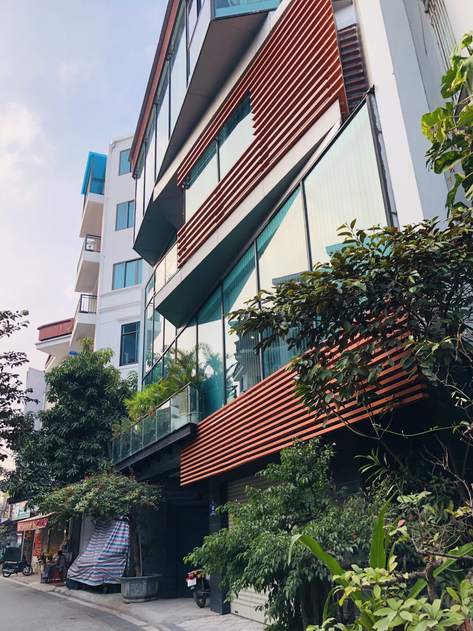 230m2